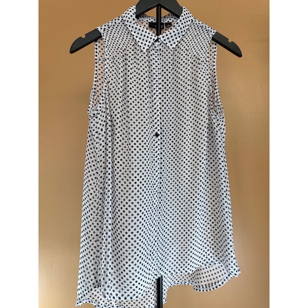 ana A New Approach Polka Dot Sleeveless Blouse White Black Smocked‎ Top Medium